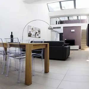 Comoloft Apartment Como