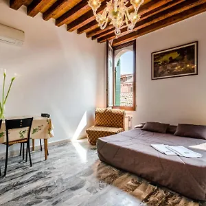 Venice Apartments Apartment Venice